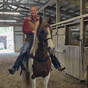 Meet your Posher, Leslie